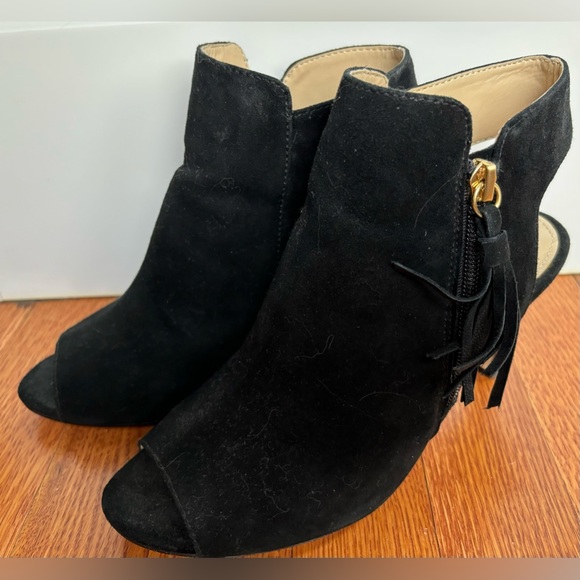Adrienne Vittadini Av-Gallina Black Suede Open Toe Side Zip Bootie 3 in. Heel - Picture 3 of 7